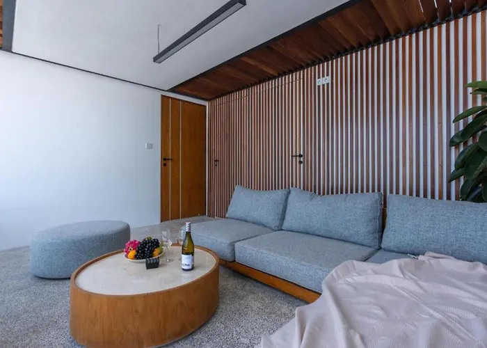 Pantai Lima 2br With Rooftop Only 500m To * Canggu